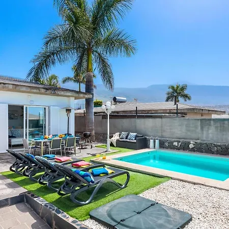 Sara De Lujo Piscina Privada Climatizada Hébergement de vacances *